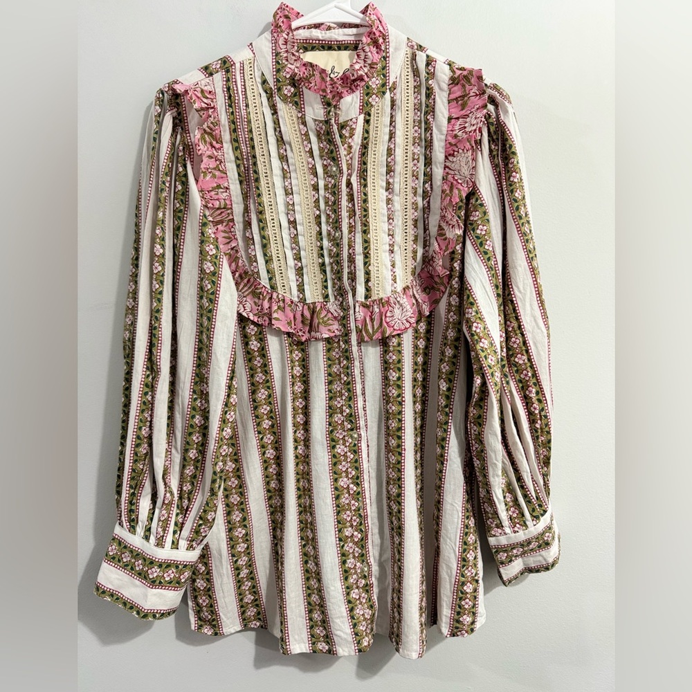 Fox & Hen Boutique Flutter Ruffle Trim Blouse Women's Size S